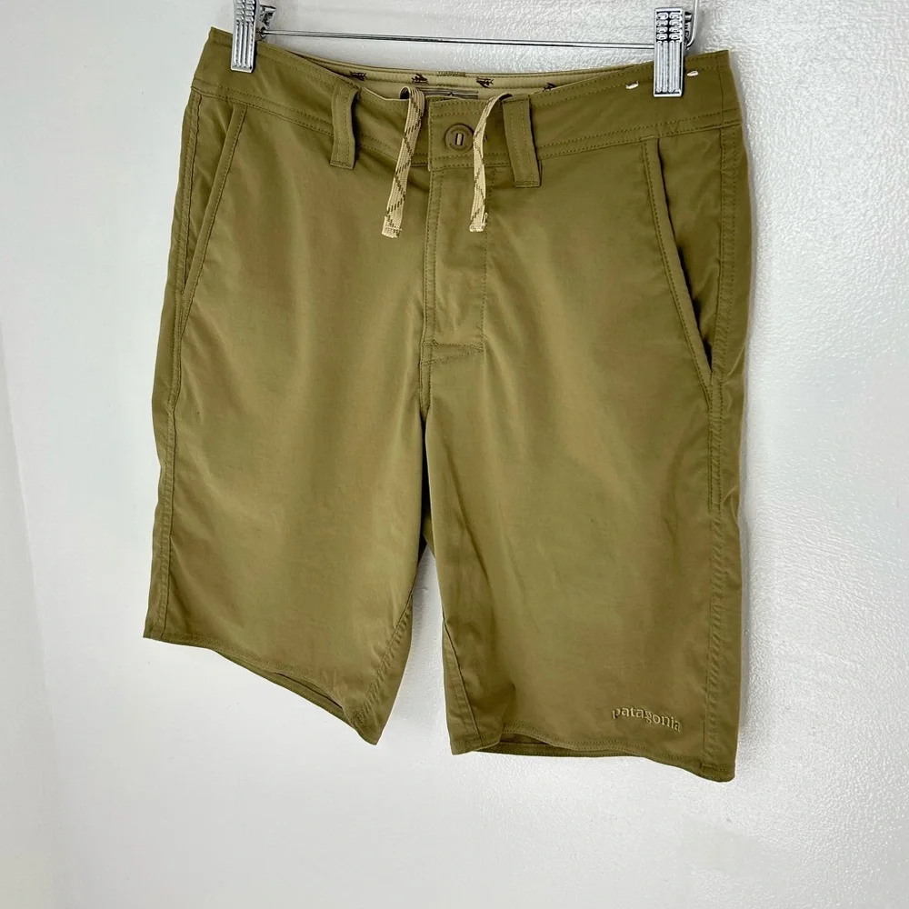 Patagonia Khaki Hiking Shorts Mens Sz 28 Outdoor Mountain Climbing Gorpcore 27x9
